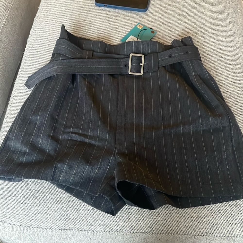 Saint art short